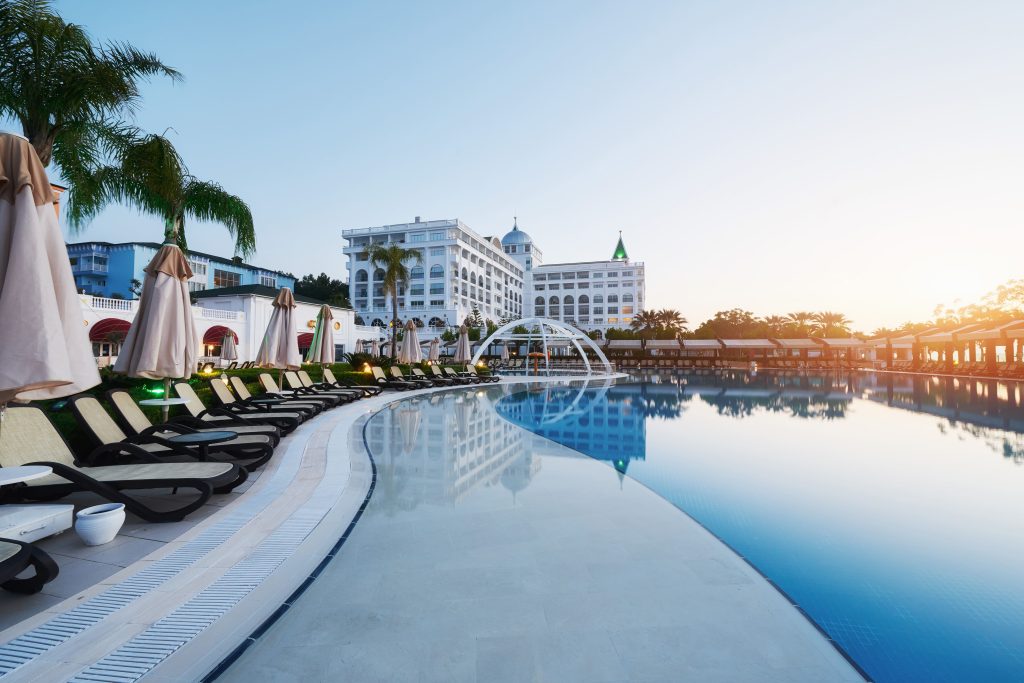Menjaga Kualitas Air di Hotel dan Resort