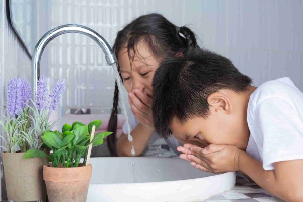 Pentingnya air steril untuk anak