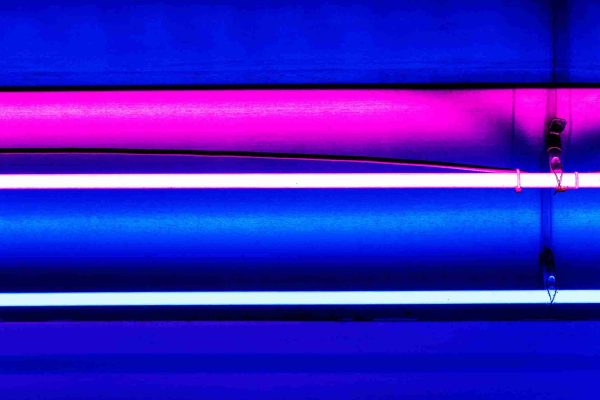 Perbedaan Lampu UV A, UV B, UV C